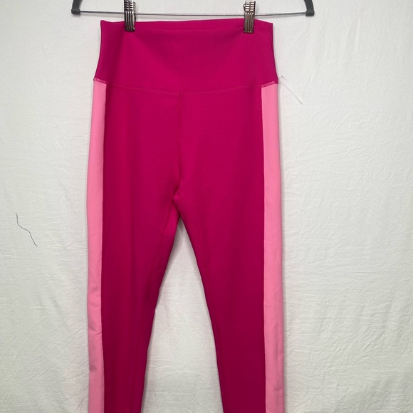 WILO Pants - NWT Leggings Wilo brand, Pink Color,Size Large